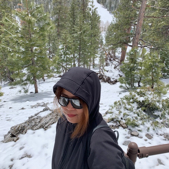 Meet your Posher, Analyn - Picture 1 of 1